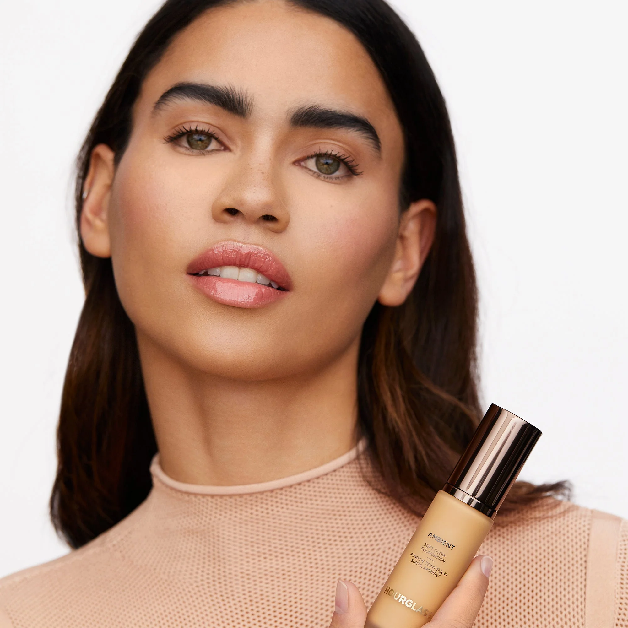 Ambient Soft Glow Foundation - Image 4